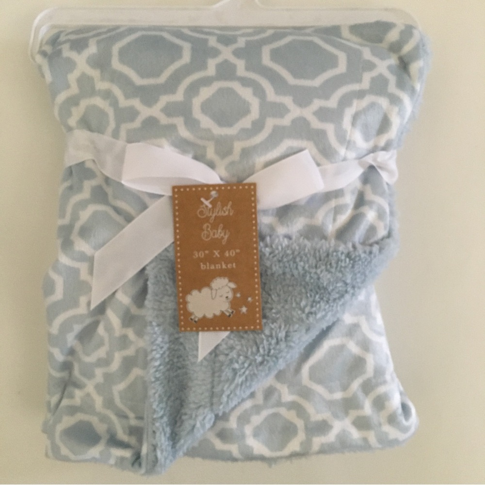 NEW Baby Blanket Blue White Pattern Warm Cozy | Stylish Baby
